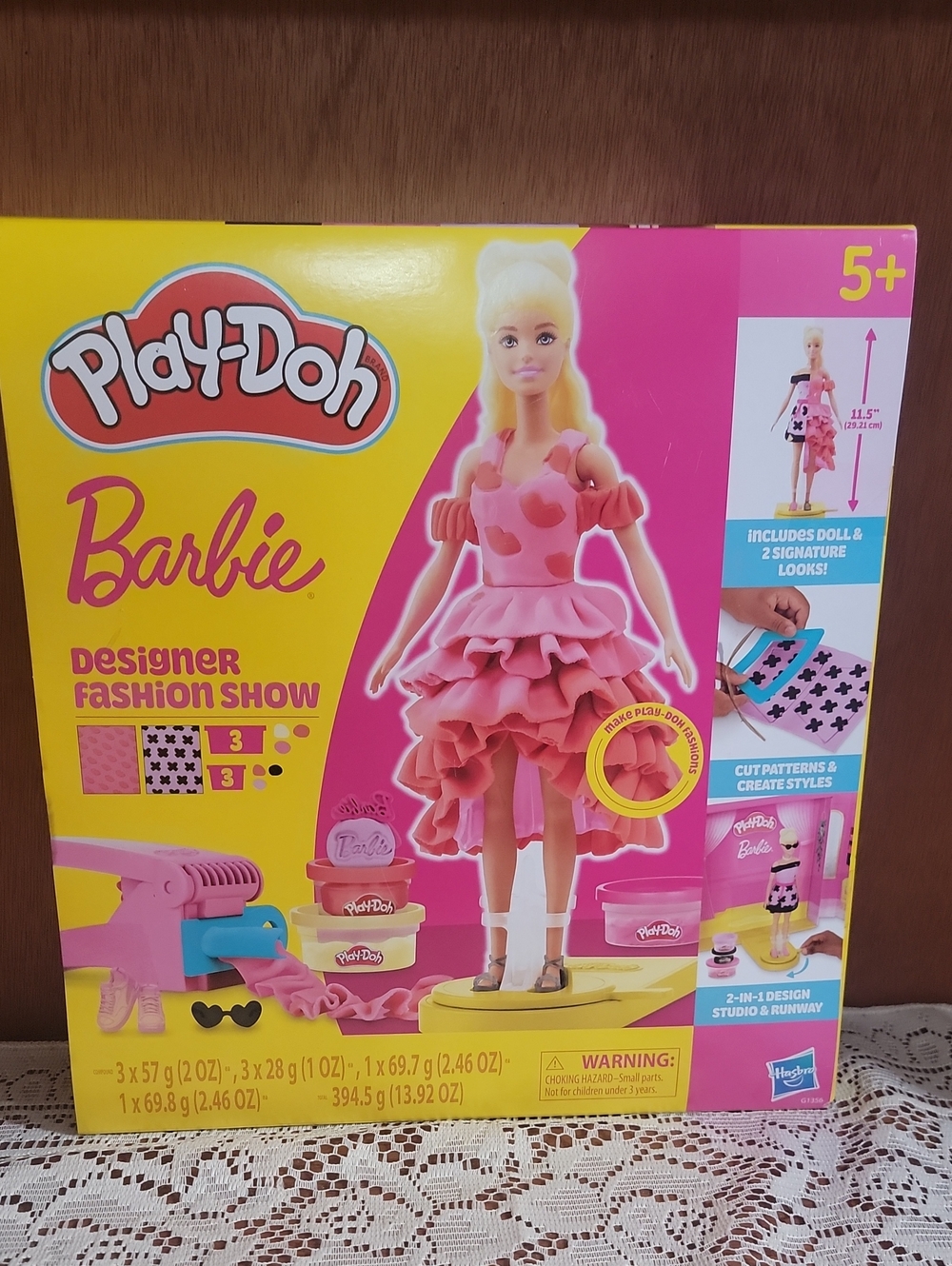Barbie Play-Doh Designer Fashion Show Set - Pink & Yellow